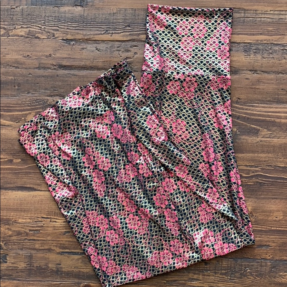 LuLaRoe Black, Pink, & Gold Floral Maxi Skort